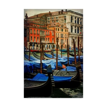 Trademark Fine Art Danny Head 'Venetian Canals I' Canvas Art, 12x19 WAG02680-C1219GG
